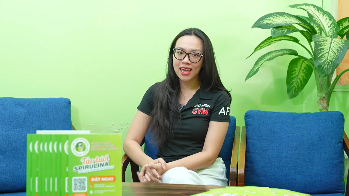 Chia sẻ của HLV Yoga về Tảo Xoắn tươi Spirulina
